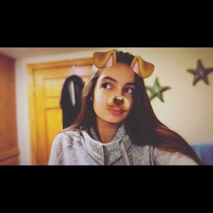 Meet your Posher, Janelle